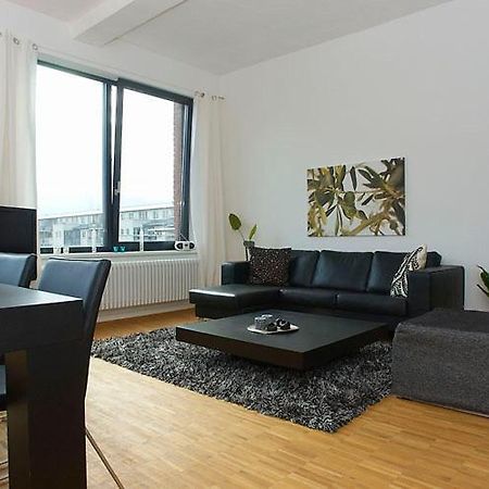 Spacious Studio Apartment Friedrichshain Берлин Стая снимка